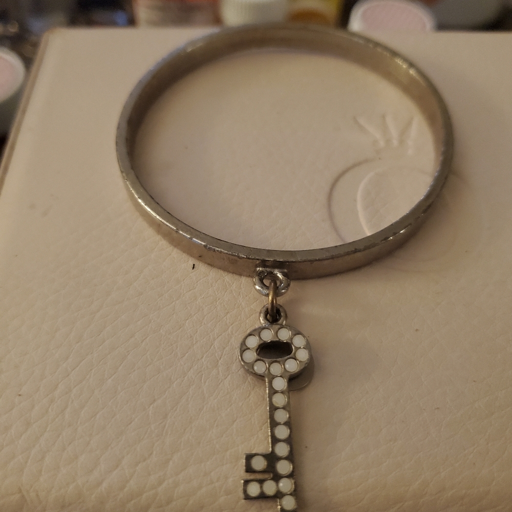 Silvertone bangle